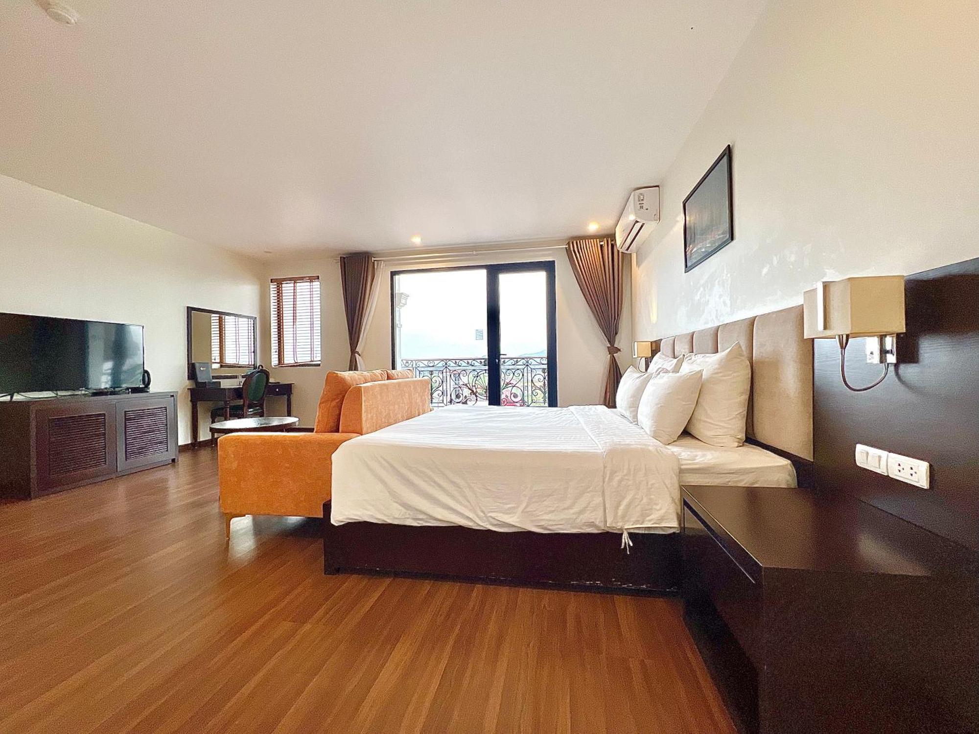Paragon Noi Bai Hotel & Pool Ханой Екстериор снимка